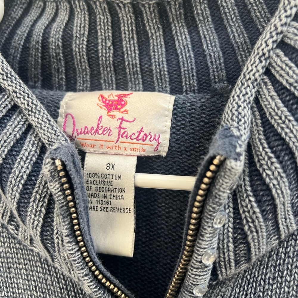 Quacker Factory Women’s Blue Denim Zip Sweater With Stones Size 3X - Picture 4 of 9